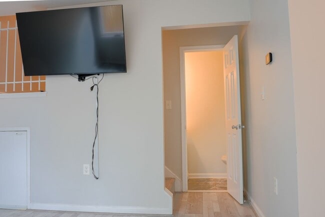 Photo - 8622 Village Square Dr Unit 8622