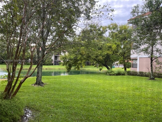 Building Photo - 10101 W Sunrise Blvd Unit 106