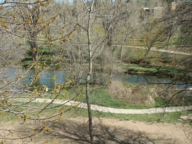 Photo - (52HU#13-101)
Littleton Location - Studio Unidad 13-101