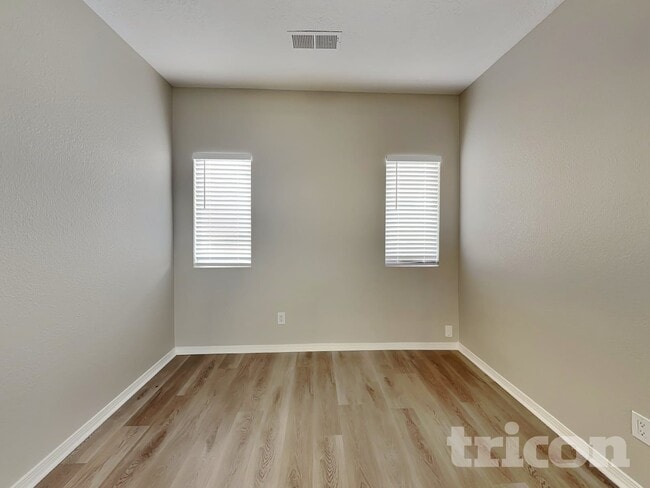 Photo - 6932 Kayser Mill Rd NW