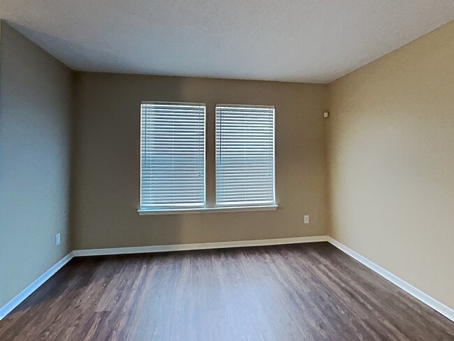 Photo - 10099 Weeping Cherry Dr