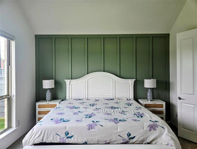 Photo - 536 Cedarwood St