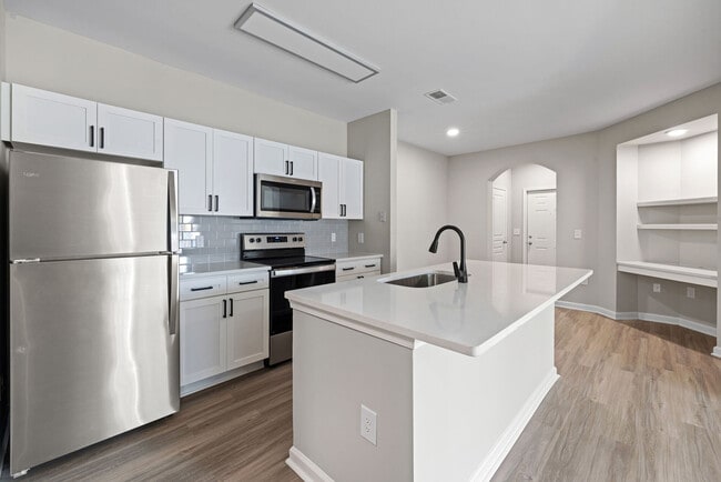 Apartamentos Windsor At Tryon Village — foto de la comunidad