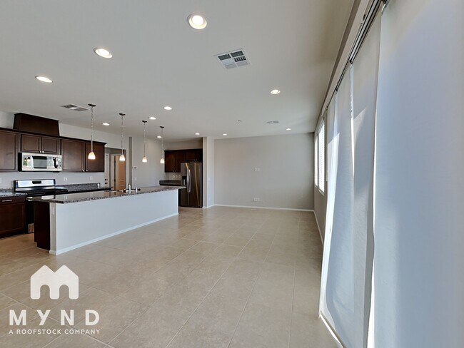 Photo - 6646 Evander St