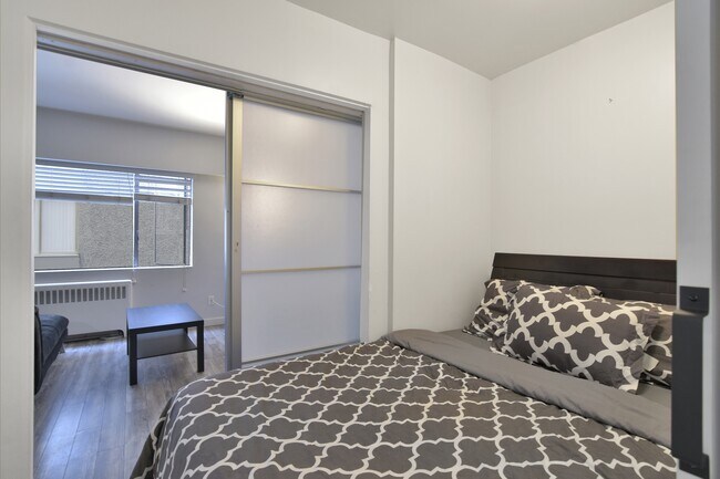 Photo - 1540 Haro St Unit 1B