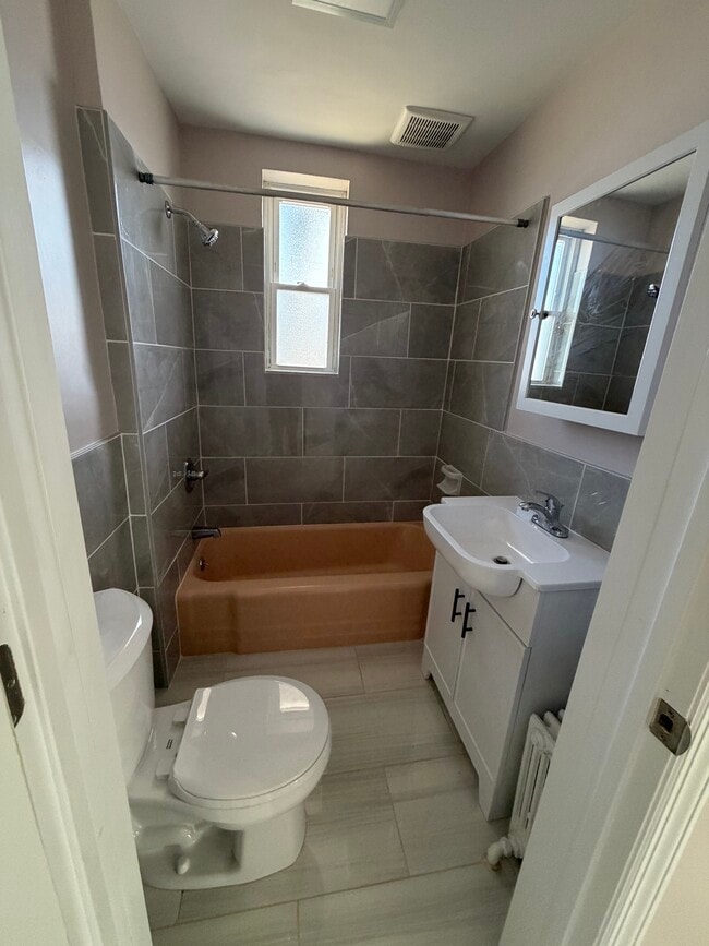 Baño - 242 Glenhill Ave Unidad 3rd Floor