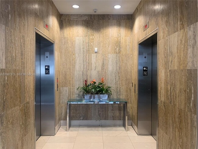 Photo - 1111 SW 1st Ave Unit 2419-N