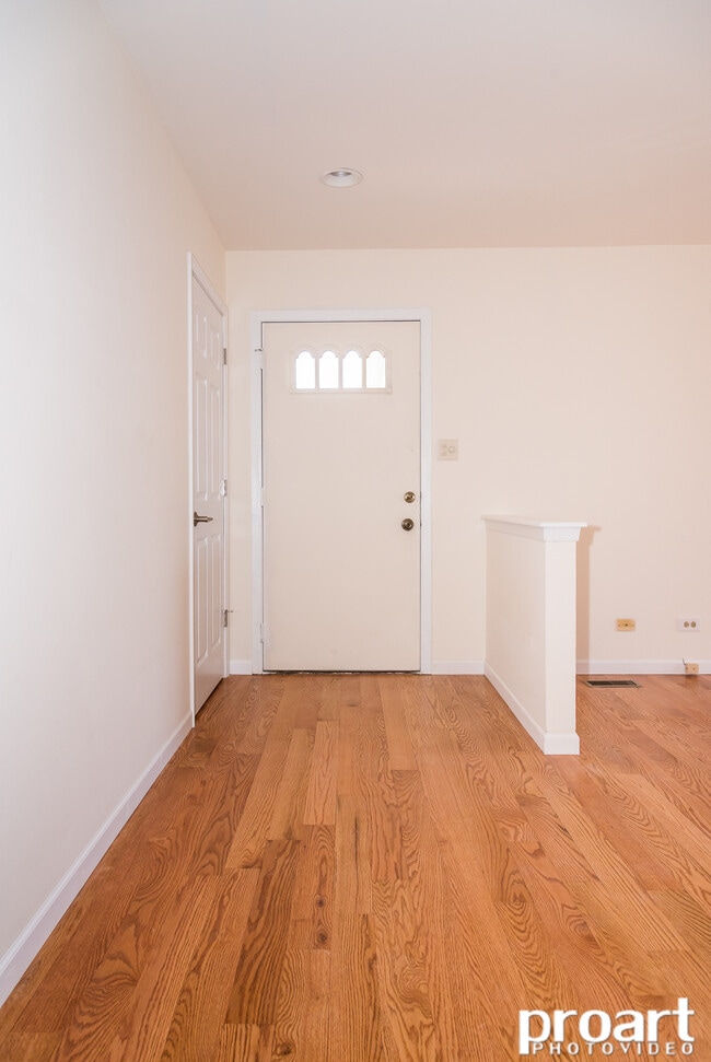 Photo - 1523 Johnstown Ct