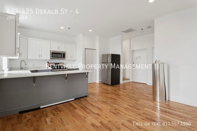 Photo - 423-425 Dekalb St-4 Unit 4