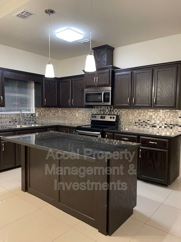 Photo - 1715 W Smith Dr Unidad 2