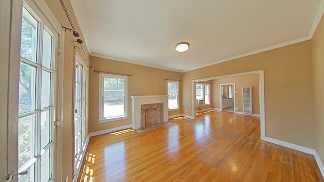 Living room - 207 W Windsor Rd Apartments Unit 207