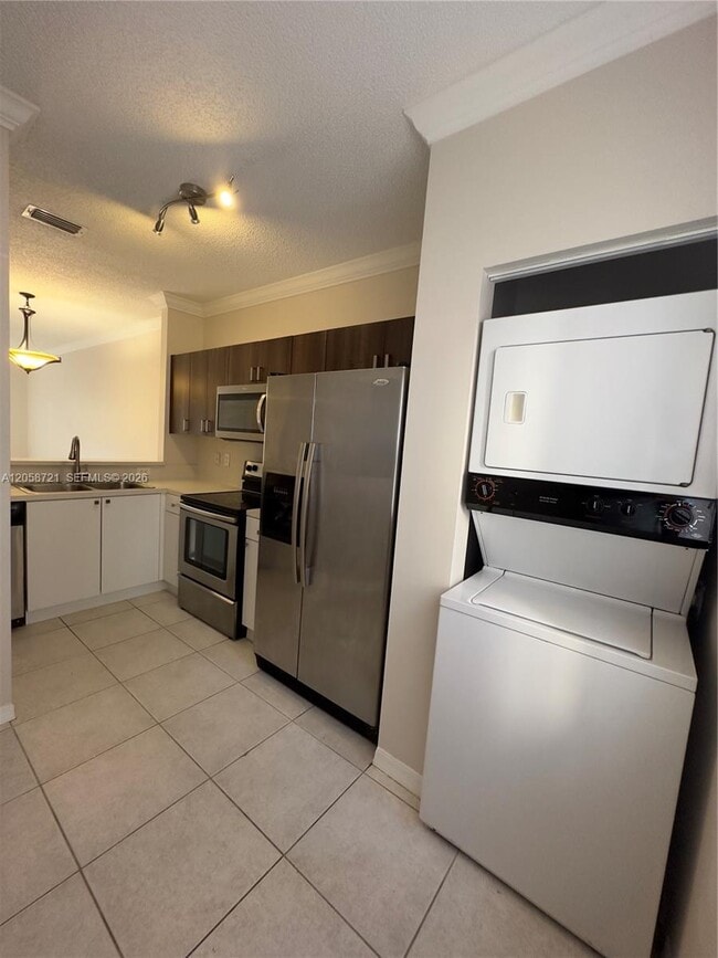 Photo - 2336 SE 24th Ave Unidad 2336