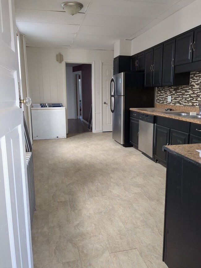 Photo - Recently renovated 4/5 Bedroom house