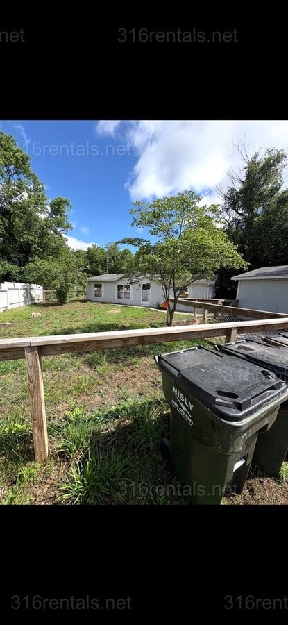 Photo - $1300 - 3 bed 1 bath - Single Family Home