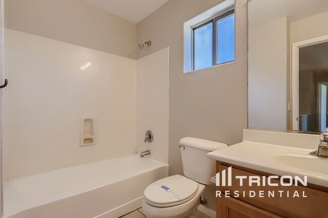 Photo - 7713 S 47th Ln