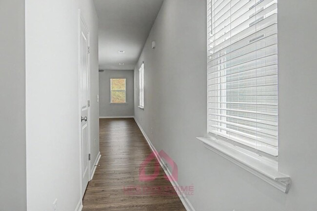 376 Highline Trl