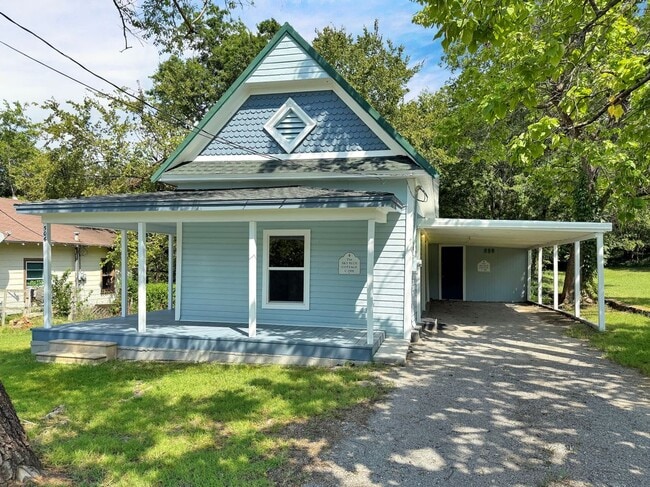 Building Photo - 506 N 1st St Rental