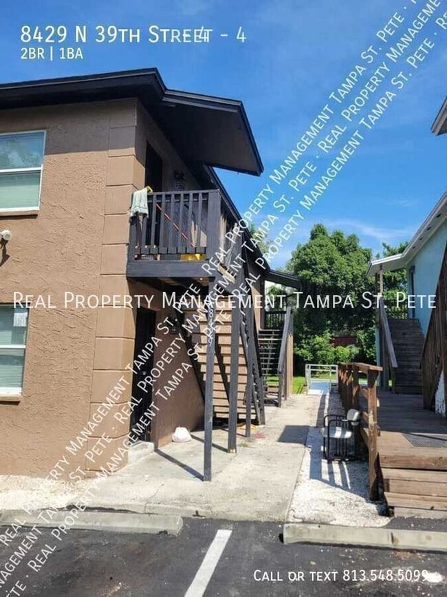 Photo - 8429 N 39th St House
