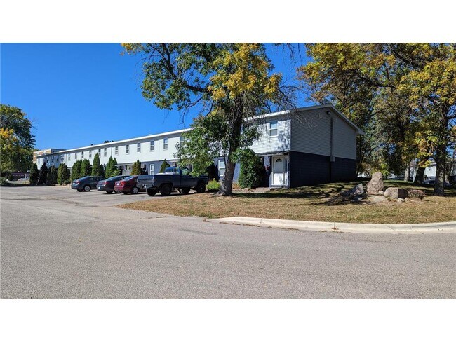 Photo - 1200 2nd Dr NE