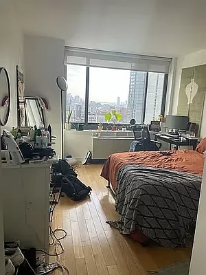 81 Warren St Unit 4