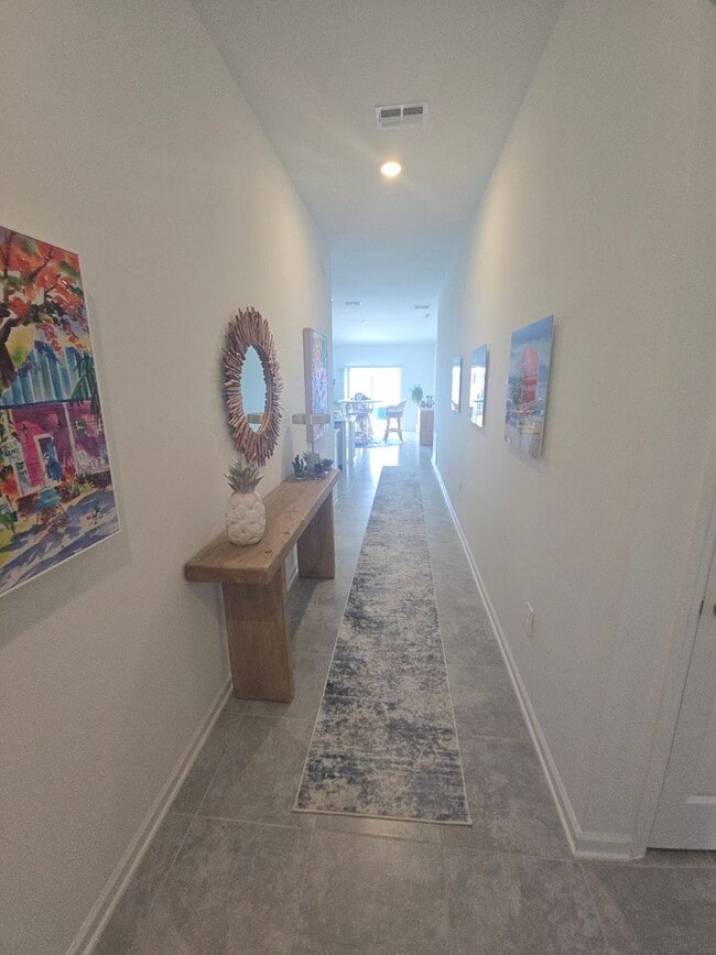 Photo - 3 bed 2 bath home fully furnished