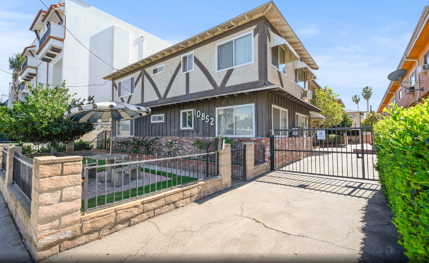 Photo - 10852 Blix St Unit 9