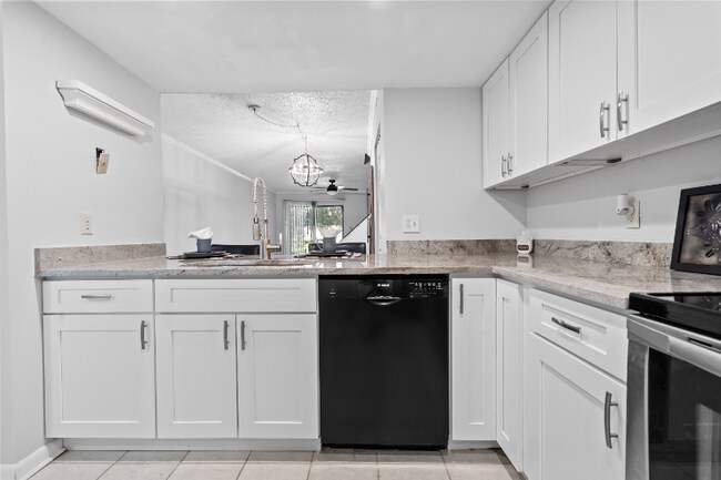 Photo - 3069 NW 28th Cir