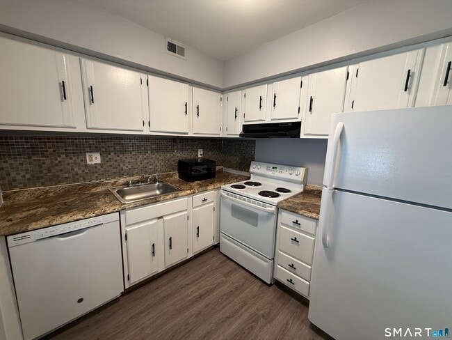 Photo - 113 Candlewood Dr Unit 113
