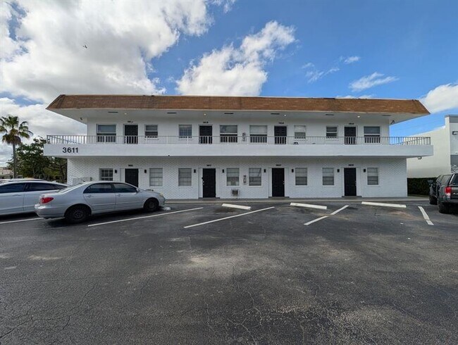 Photo - 3611 N Dixie Hwy Apartment Unit 3617