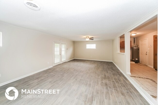 Photo - 3045 Beauchamp Dr