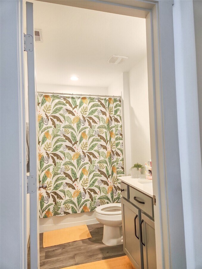 Photo - 7219 Sunbreeze Ln