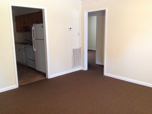 Photo - 2 Bedroom Duplex/ Rockingham