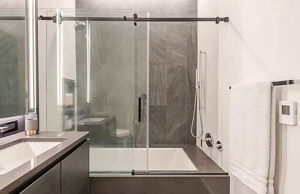 Photo - 77 Charlton St Unidad N8E