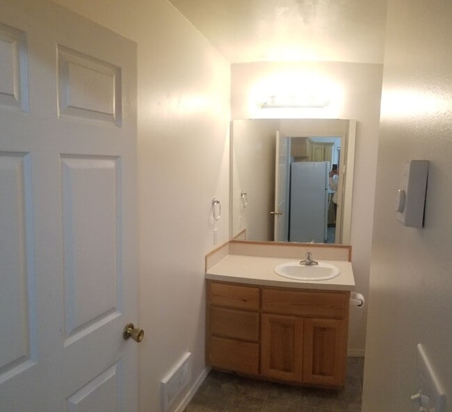 Photo - 920 Anne St Unit 3