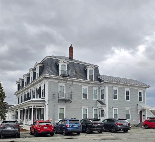 Photo - 5 1/2 Central Square Unidad 5 1/2