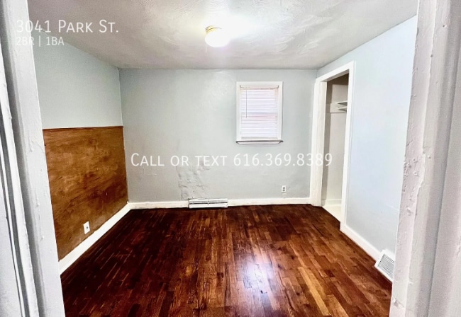 Photo - 3041 Park St