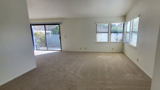 Photo - 2bd/2ba Condo near Marigold Center