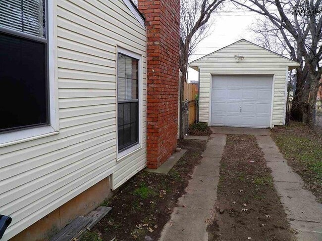 Photo - 4330 Cunningham Dr