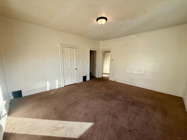 Photo - 111 N 3rd Ave Unit Upper