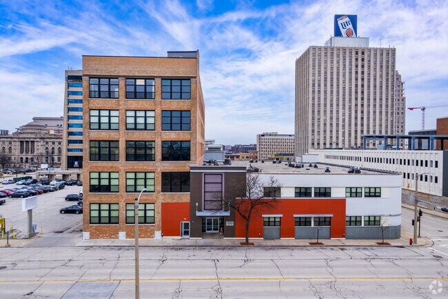 700 Lofts