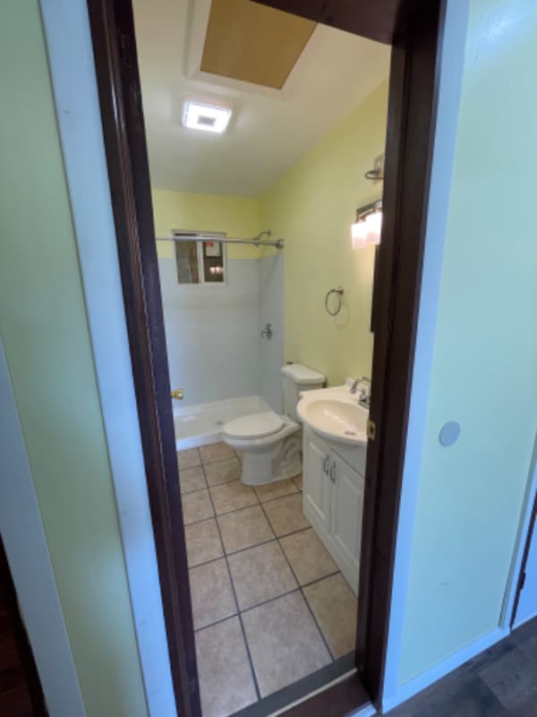 Photo - 836 Leona Ave