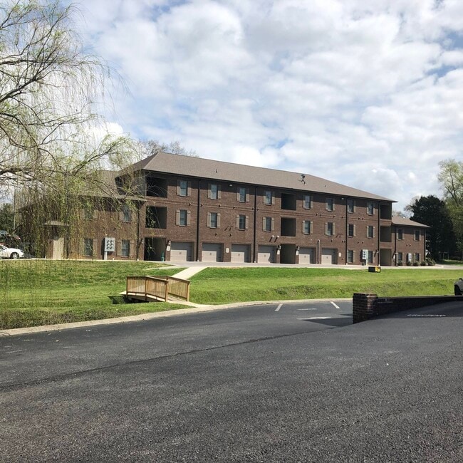Building Photo - Eagle Village Rental