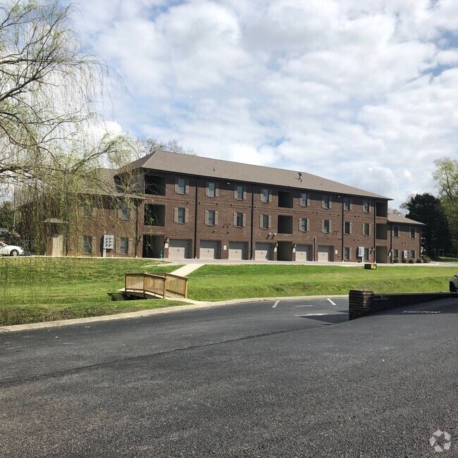 Building Photo - Eagle Village Rental