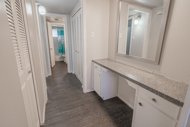 Photo - Executive Apartments