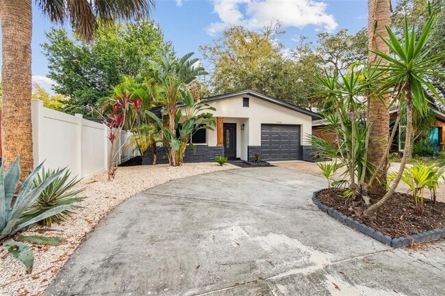 Photo - 2408 50th St S