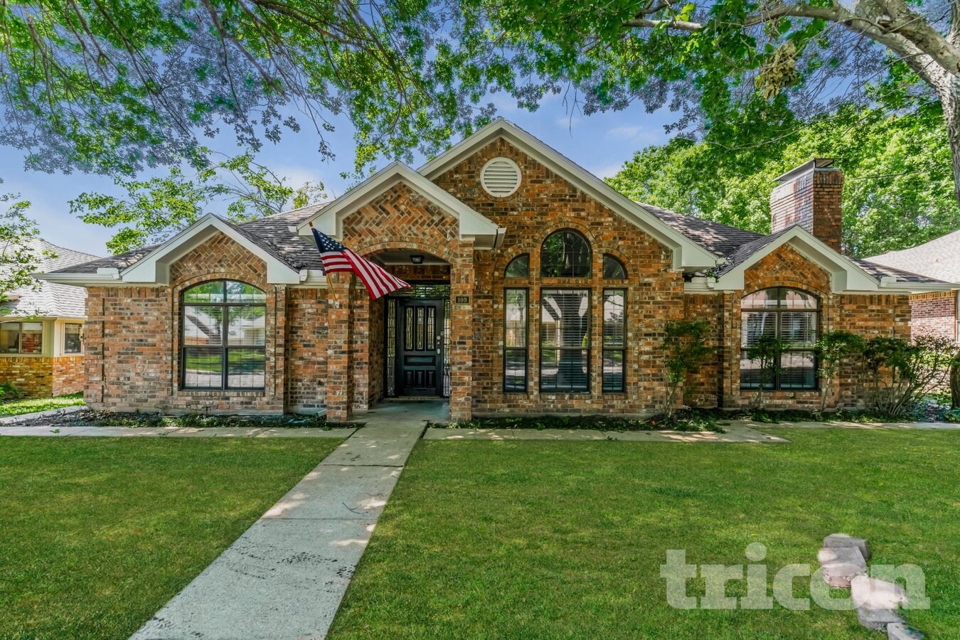 Photo - 109 Redman Ln