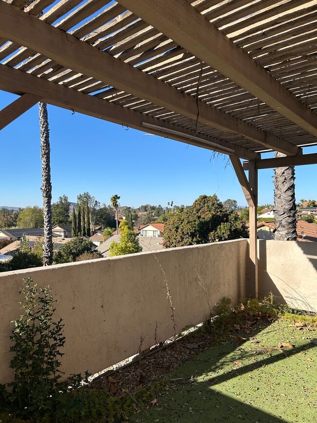 2 Bed 2 bath in the heart of Rancho Bernar... - 2 Bed 2 bath in the heart of Rancho Bernar... Condo