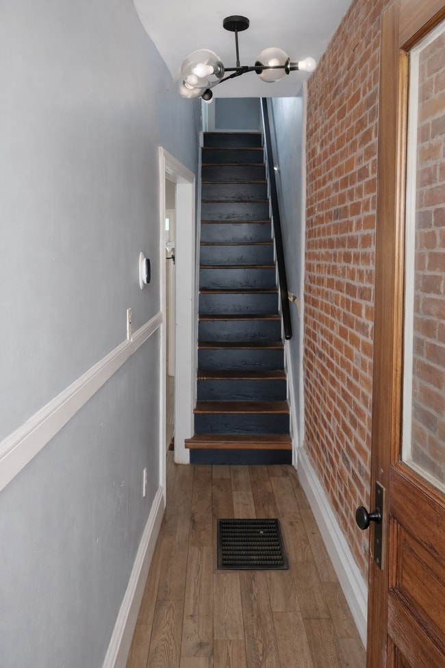Main Entrance Hallway - 931 Edgley St