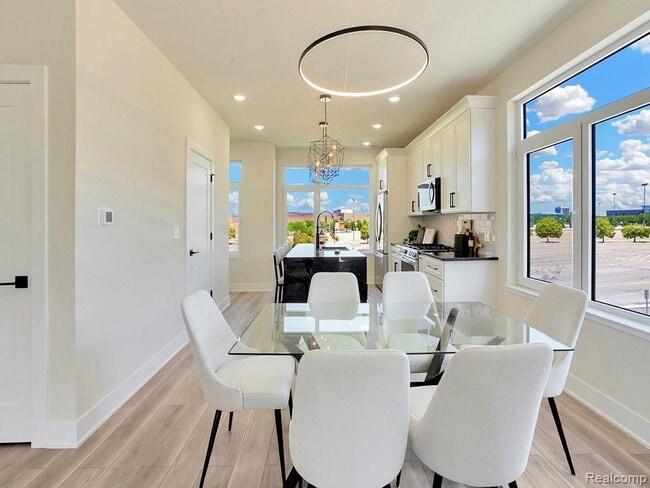 Photo - 741 Smart Town Dr