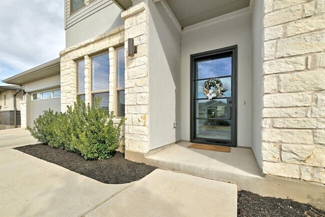 Photo - 8509 Silverthorne St